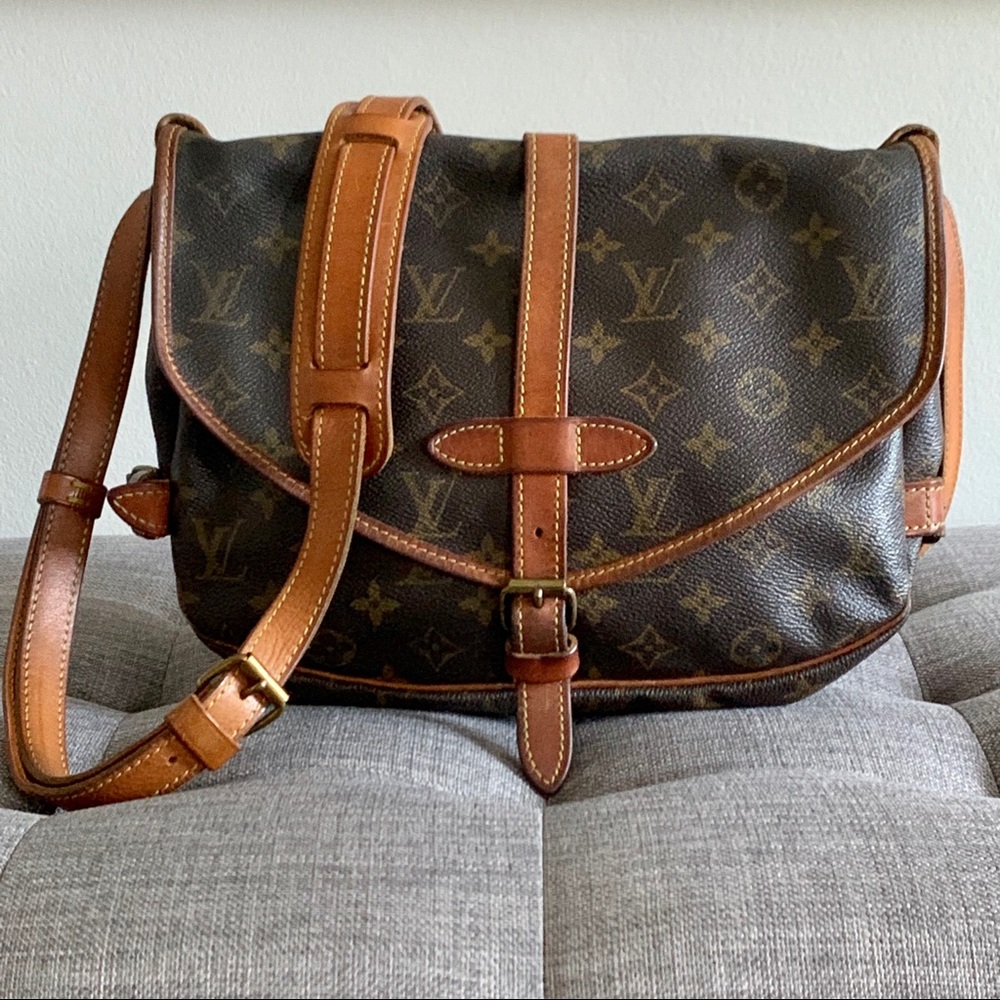 Louis Vuitton Saumur 30